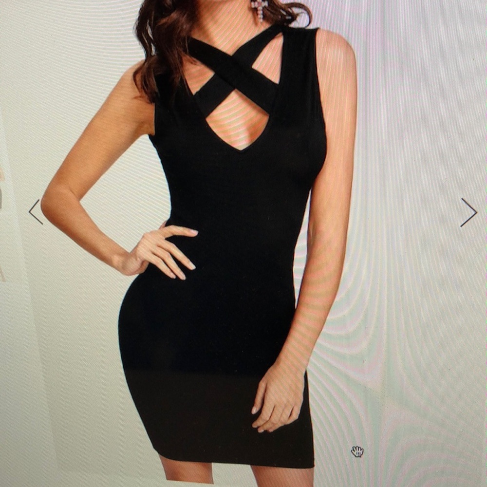 Criss cross body con